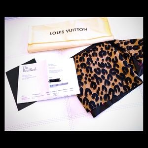 Louis Vuitton Silk Leopard Snood